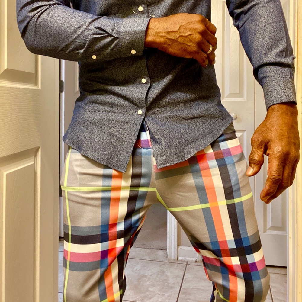 Men Plaid Slim Fit Plaid Print Pants.